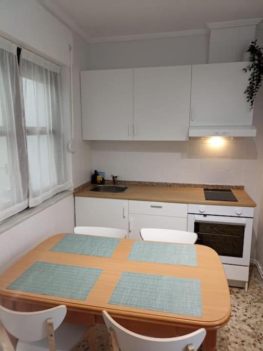 Piso Frente Al Mar, O Barqueiro Apartment Porto do Barqueiro ภายนอก รูปภาพ